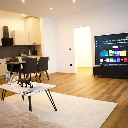 Dc Lofts I Modernes Loft In Der Stadt Salzburg Fuer Bis Zu 5 Personen Buitenkant foto